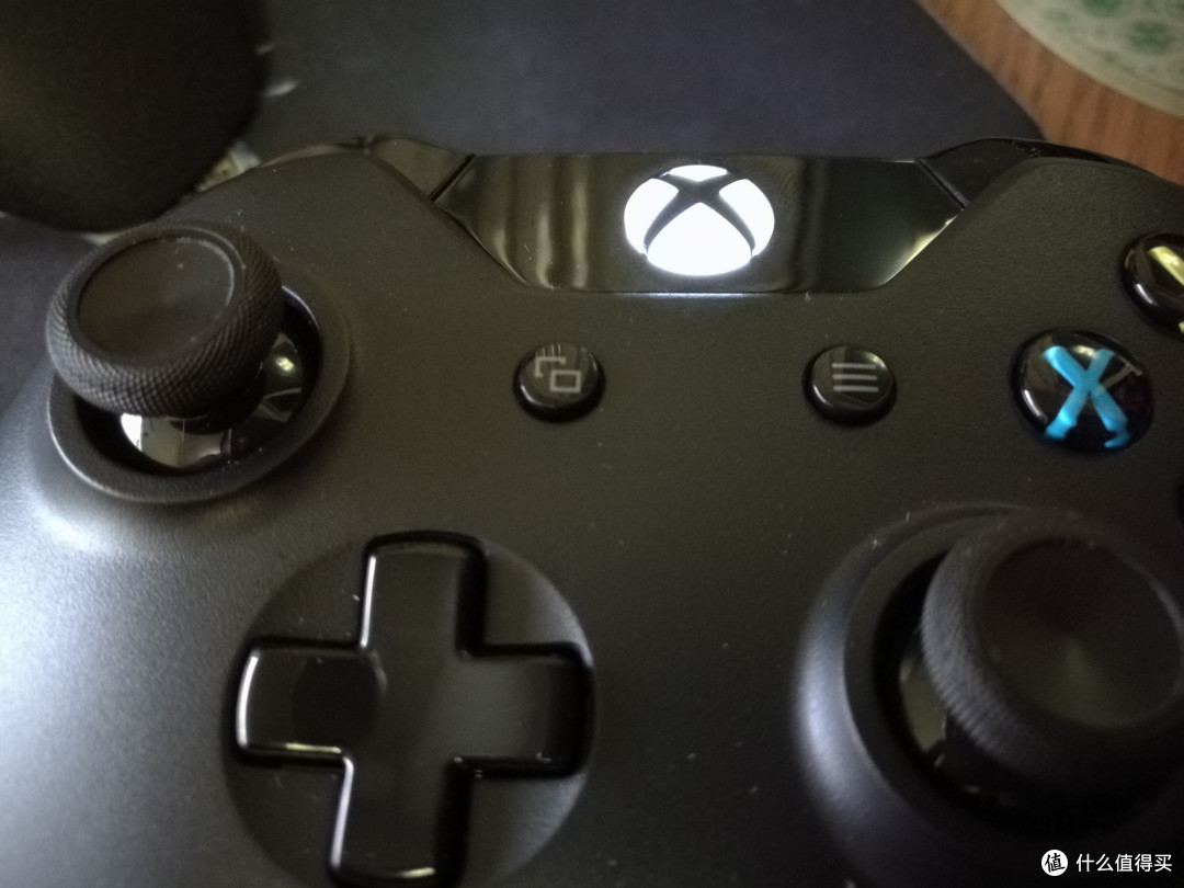 忍无可忍无需再忍,终于入了Xbox one的无线手柄