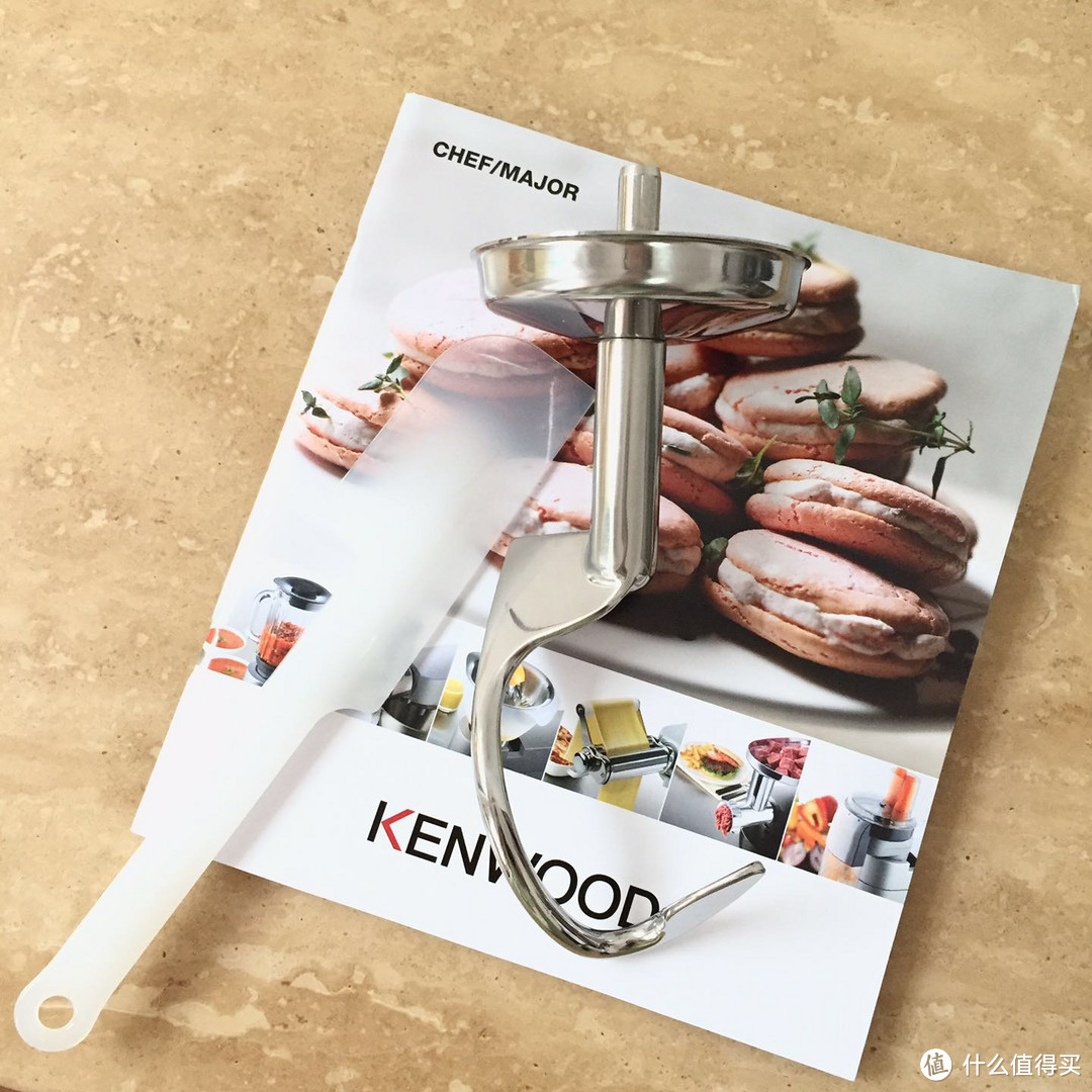 解放双手不用揉面揉得半死：KENWOOD 凯伍德-KMM0750 全能厨师机（附椰蓉奶香排包做法）