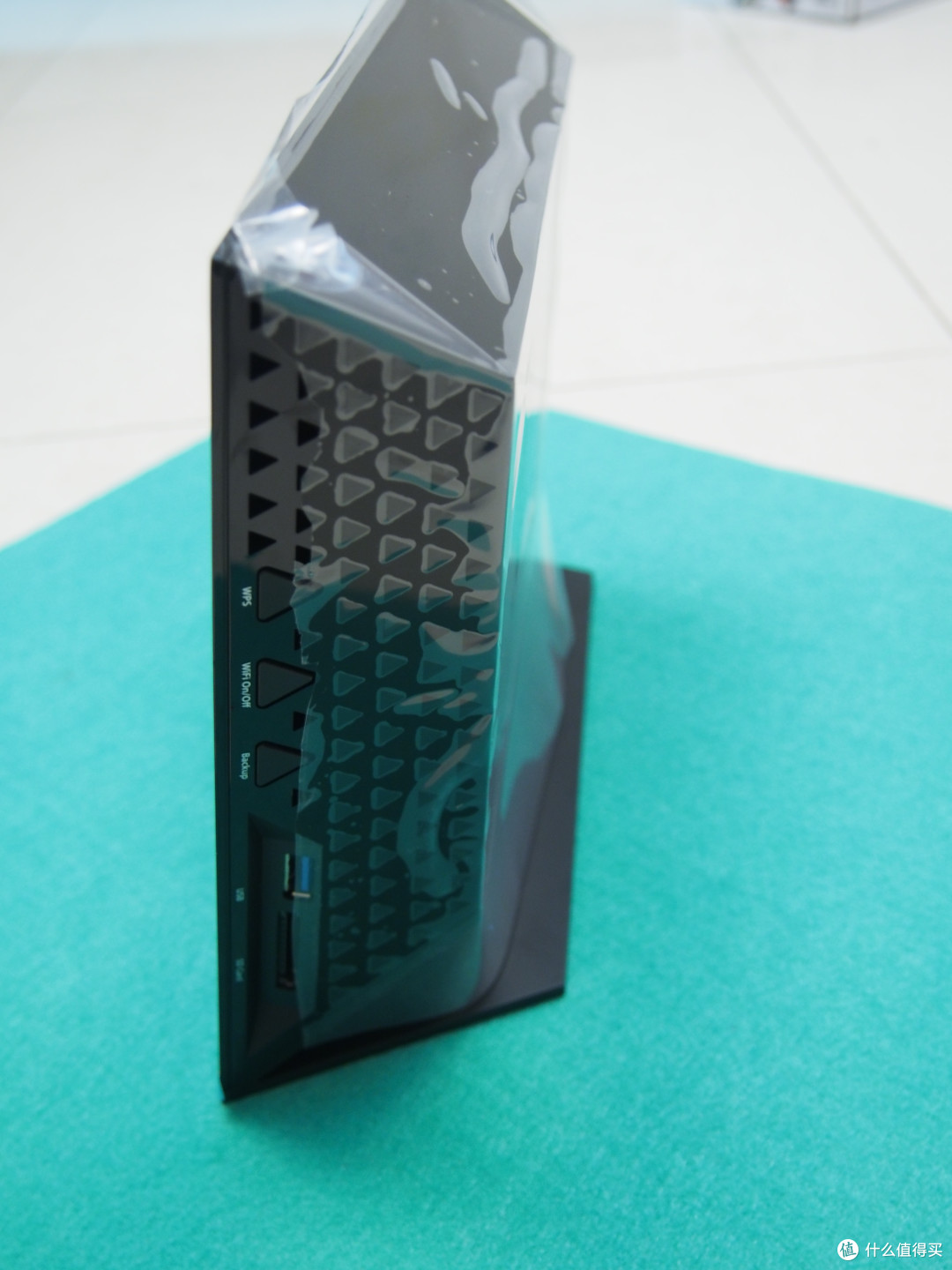 迟来的晒单:NETGEAR 美国网件 WNDR4700 路由器 开箱