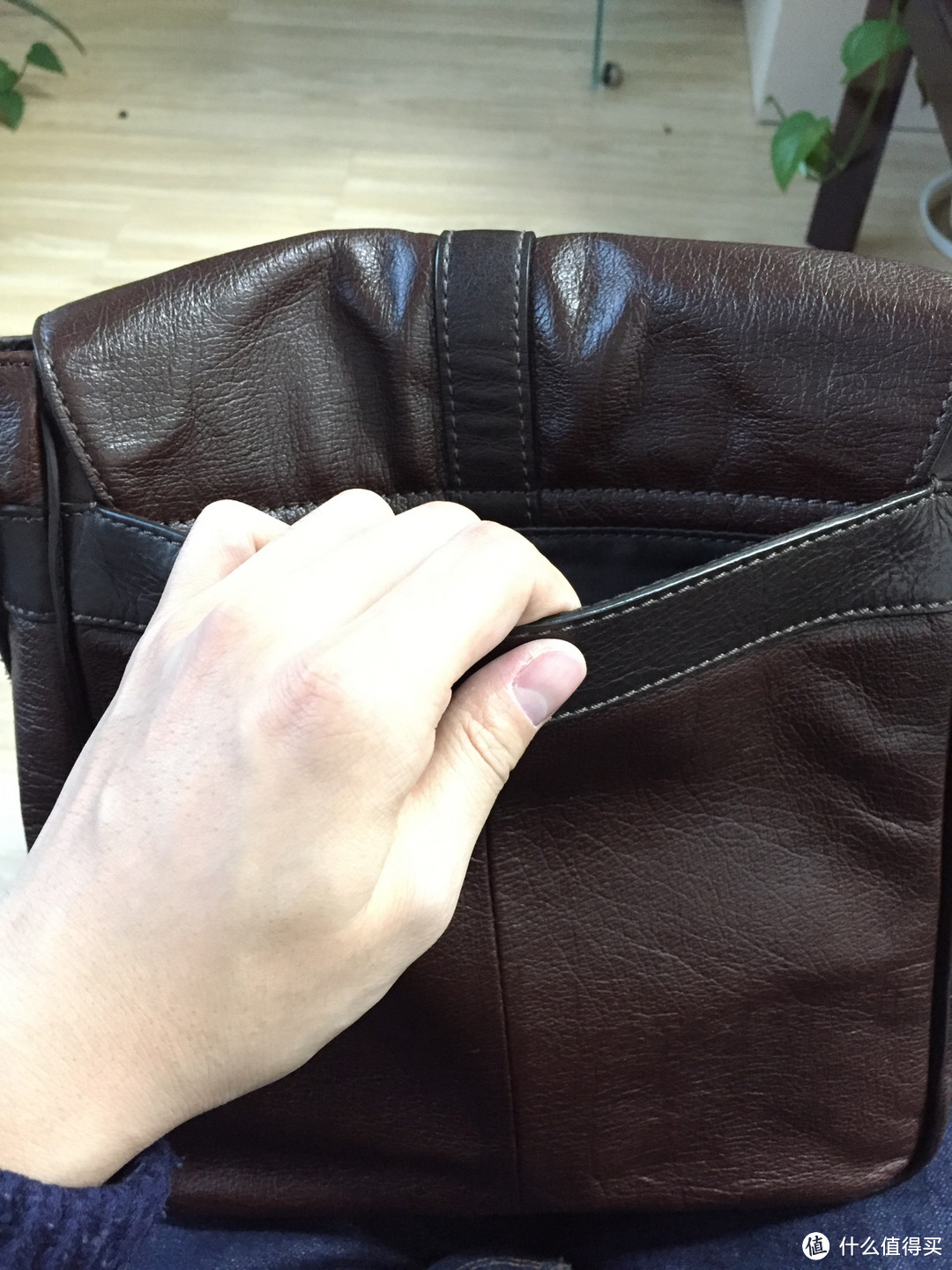 FOSSIL Men's Estate Saffiano Leather 男包 使用感受