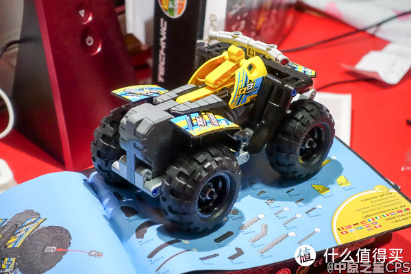 入坑我的第一批乐高1+1=3：LEGO 乐高 Technic 机械组 42034 四轮越野摩托车&42033 Technic 巅峰赛车