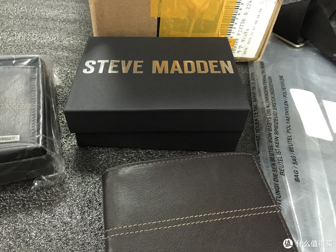 STEVE MADDEN 小山羊皮男款钱包 开箱晒单