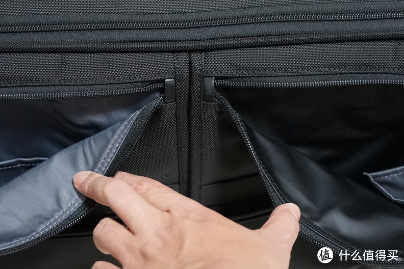 TUMI Alpha 2系列 22037D2 登机箱 开箱