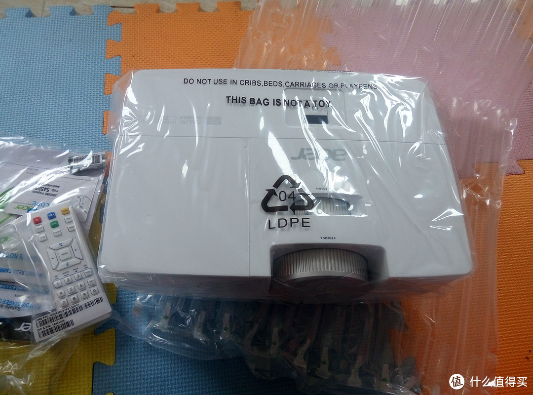 法亚淘：acer 宏碁 H6520BD 投影机---开箱