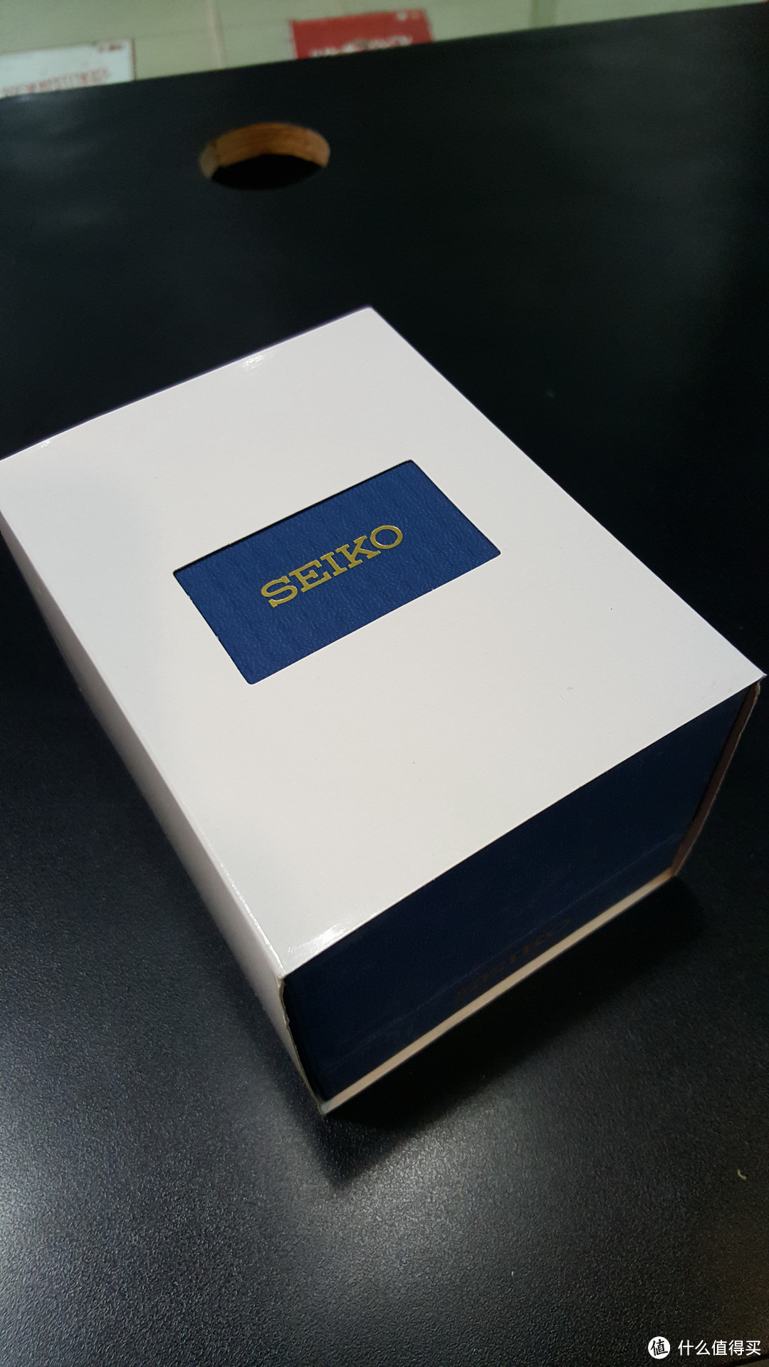 30美金的一抹红：SEIKO 精工 SNKM95 男款机械表 到货开箱