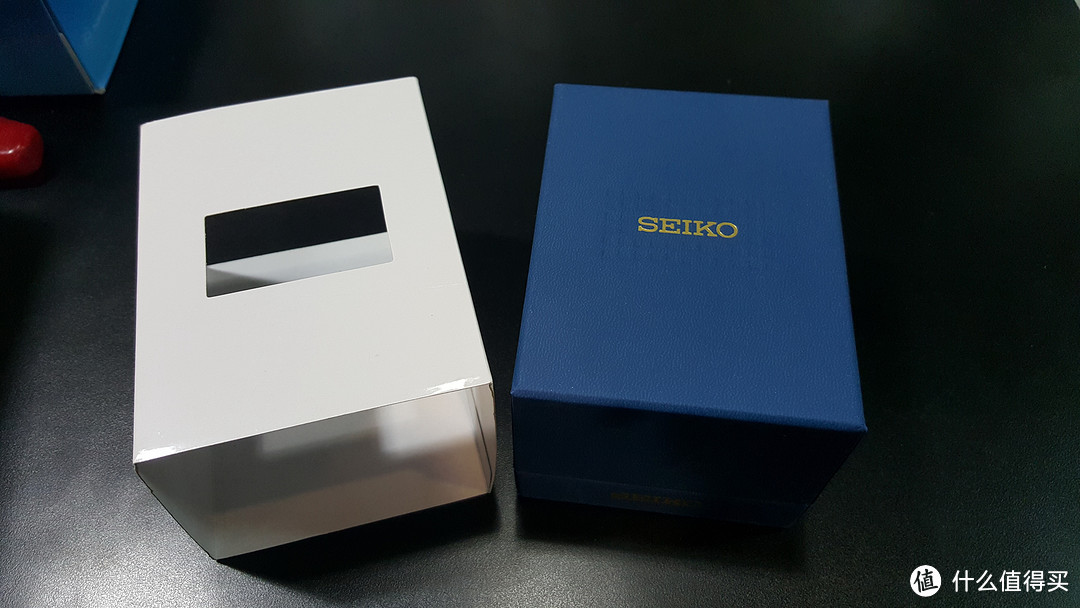 30美金的一抹红：SEIKO 精工 SNKM95 男款机械表 到货开箱