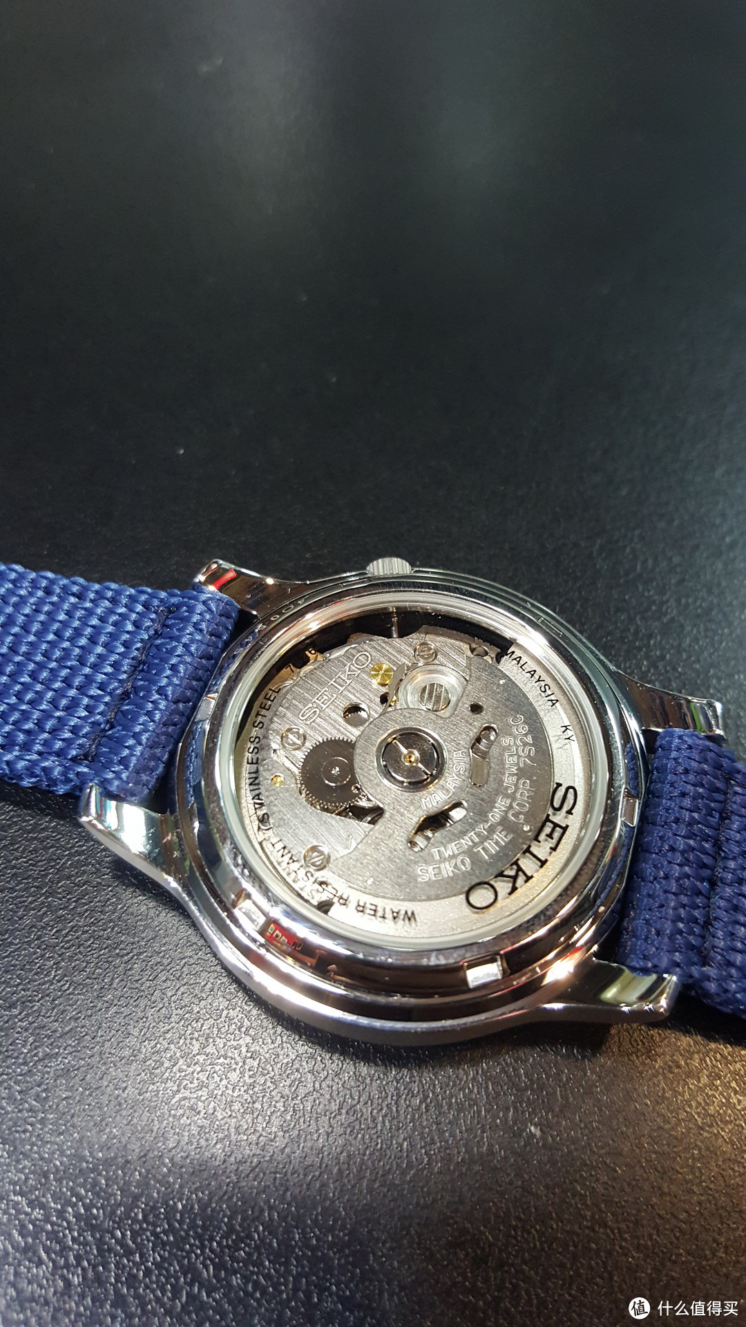 30美金的一抹红：SEIKO 精工 SNKM95 男款机械表 到货开箱