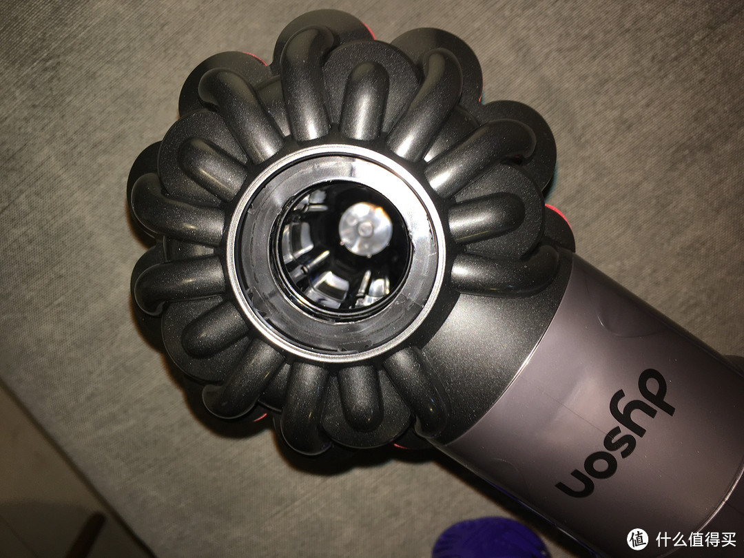 为了蓝色而清净的世界：意亚剁手Dyson 戴森 V6 Total Clean 顶配版