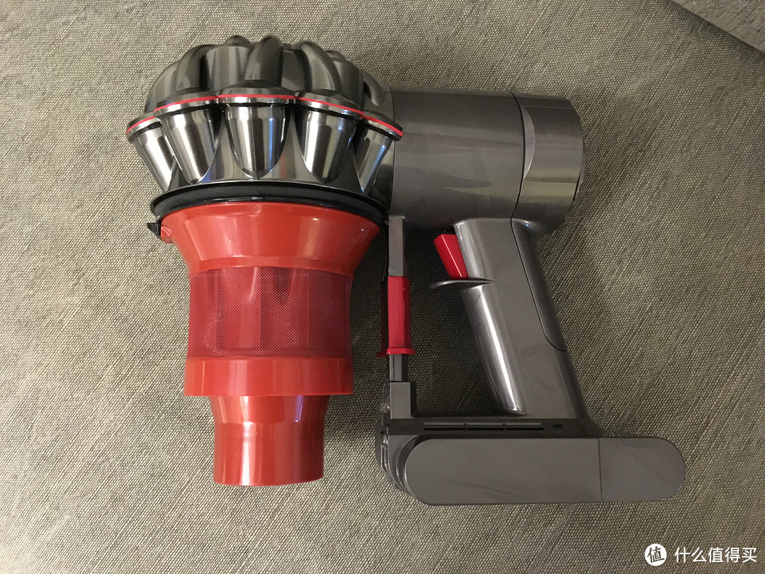 为了蓝色而清净的世界：意亚剁手Dyson 戴森 V6 Total Clean 顶配版