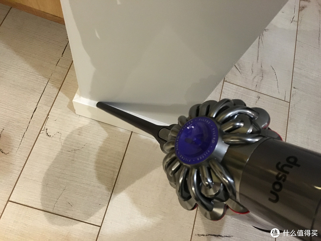 为了蓝色而清净的世界：意亚剁手Dyson 戴森 V6 Total Clean 顶配版