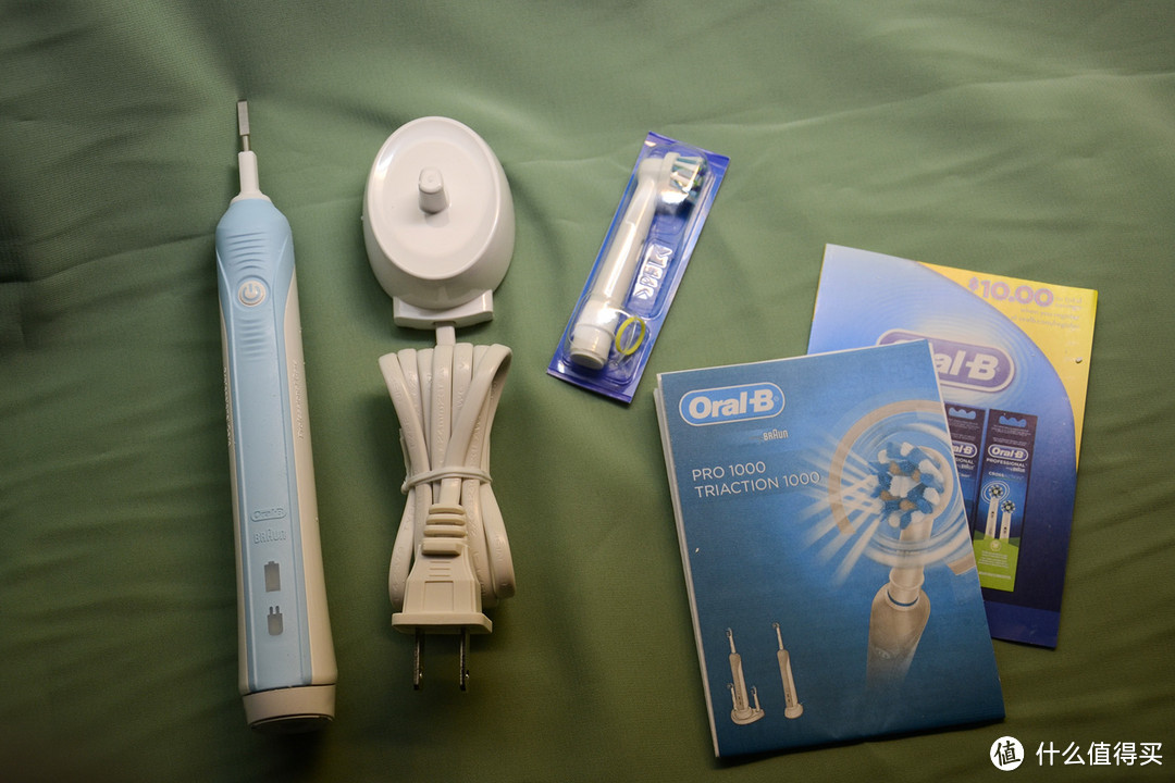 #有货自远方来#第一把电动牙刷 Oral-B 欧乐-B PRO 1000 电动牙刷