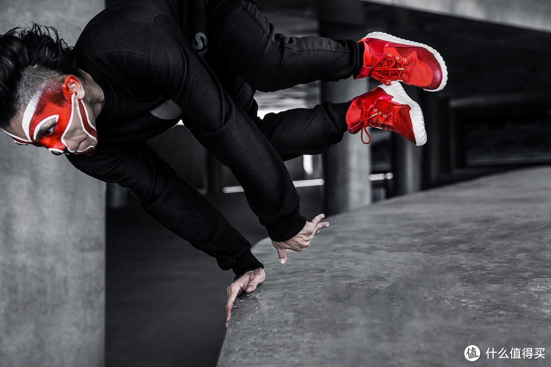 融入猴年元素：adidas Originals 阿迪达斯 推出  Tubular 新年纪念系列