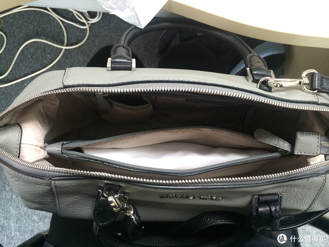 一个半月，终于等来：MICHAEL Michael Kors Riley Large Satchel