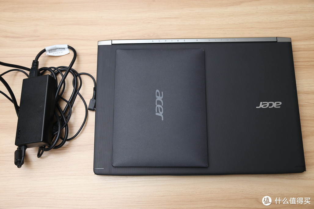 #本站首晒# 独特的暗影骑士2：acer 宏碁 VN7-792G Black Edition版