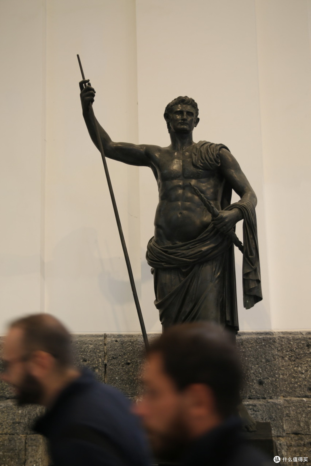 但并非是原创,追根寻缘来说往往都是仿效古希腊的某个名家之作,"希罗