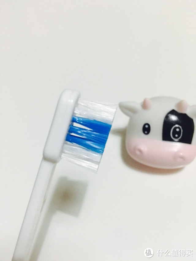 #本站首晒# 狮子与奶牛的爱恋，亲子旅行方便之物： Brush Buddies 伸缩动物牙刷