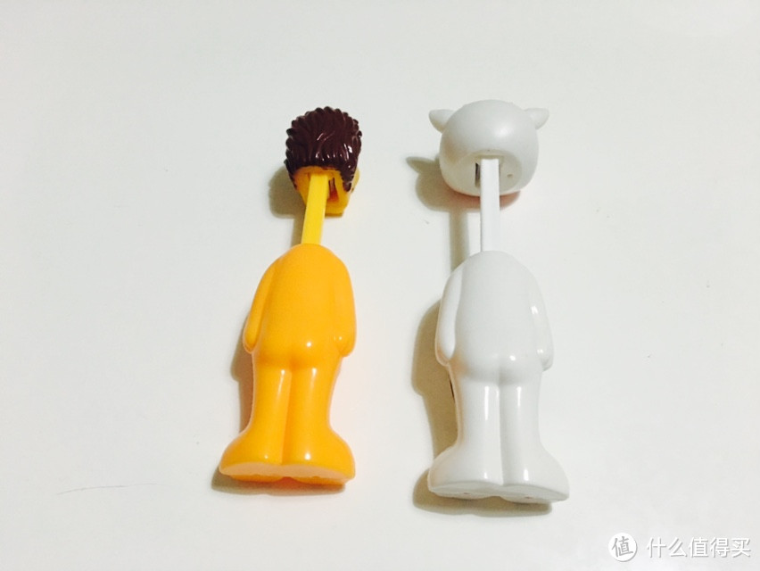 #本站首晒# 狮子与奶牛的爱恋，亲子旅行方便之物： Brush Buddies 伸缩动物牙刷