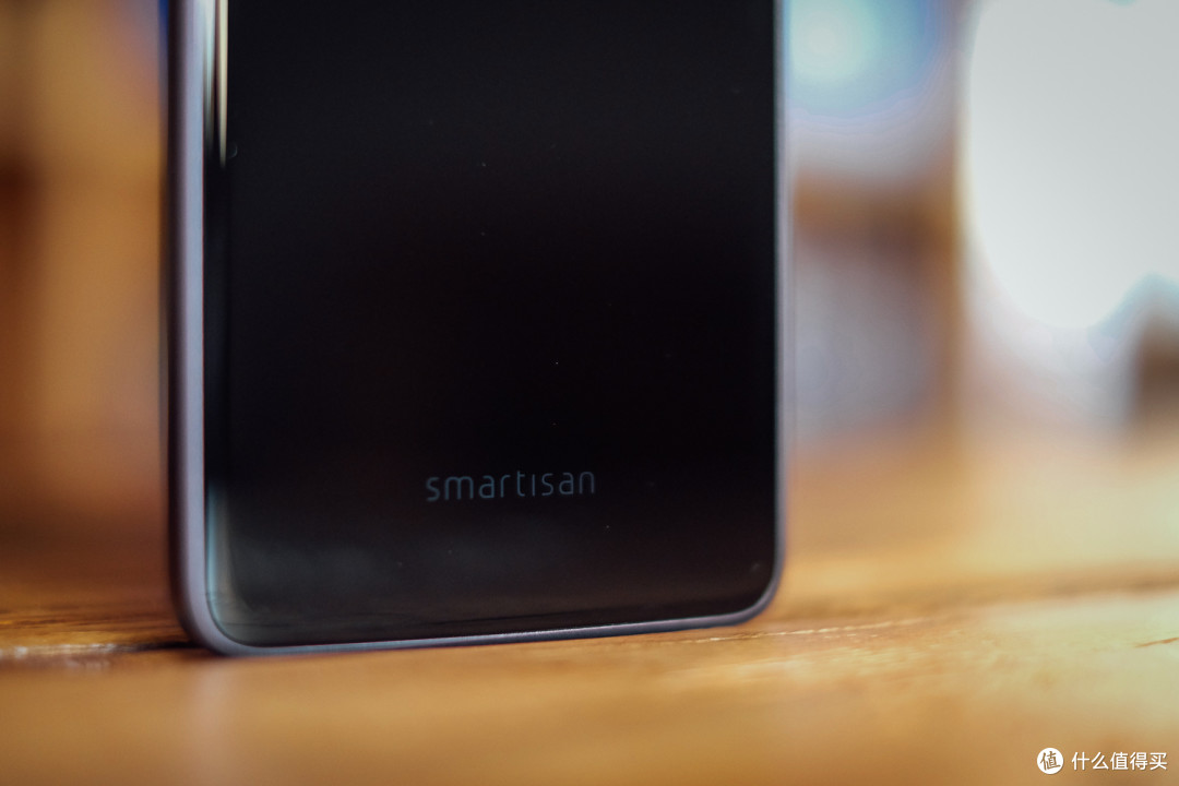 《到站秀》第30弹:“情怀之物”锤子科技 Smartisan T2手机