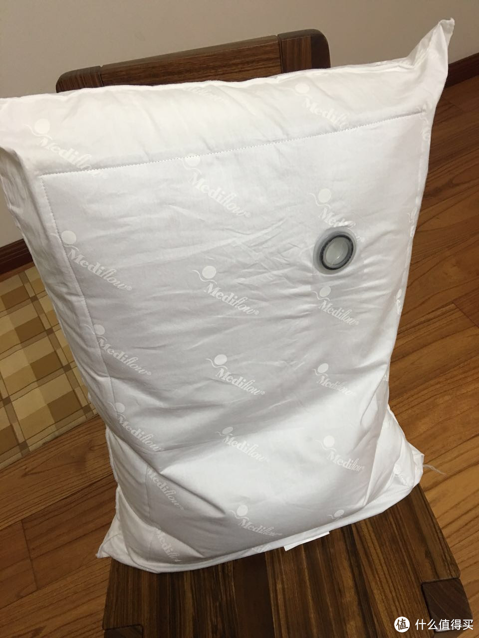 喝了汽水的水枕 — Mediflow 1006-06 Original Waterbase Pillow 水枕