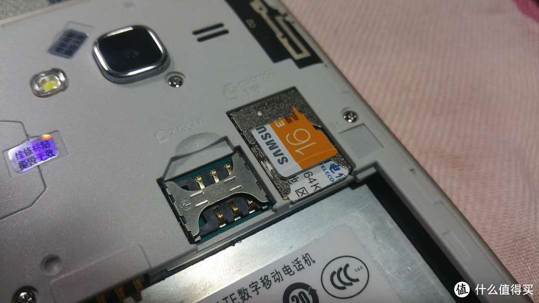 sim卡和micro SD卡