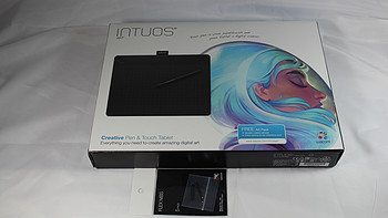 和冠（Wacom）CTH-690/K0-F Intuos Art M号 数位板开箱展示(盒子|配件|正面|背面)