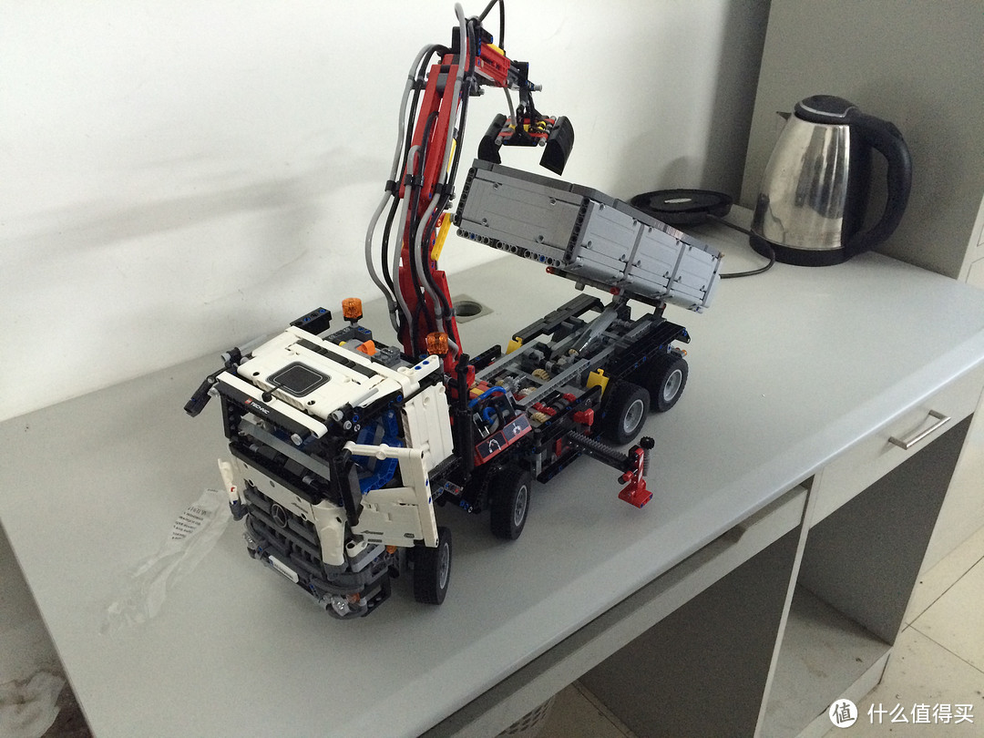 黑五掉入乐高科技坑 第一次海淘 LEGO 乐高 Technic 科技系列 42043 奔驰3245重卡
