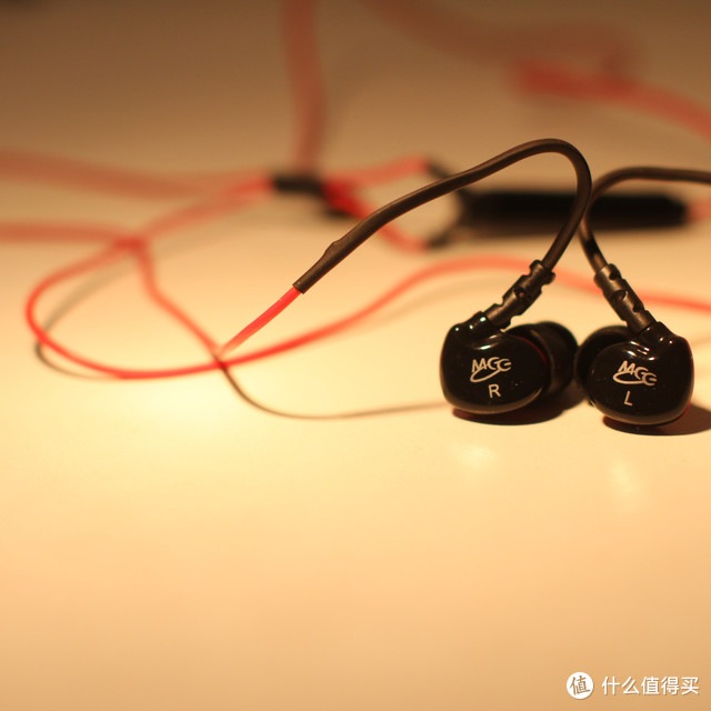 为了那一抹siao红——MEElectronics 迷籁  Sport-Fi S6P 入耳式 运动耳机（开箱版）