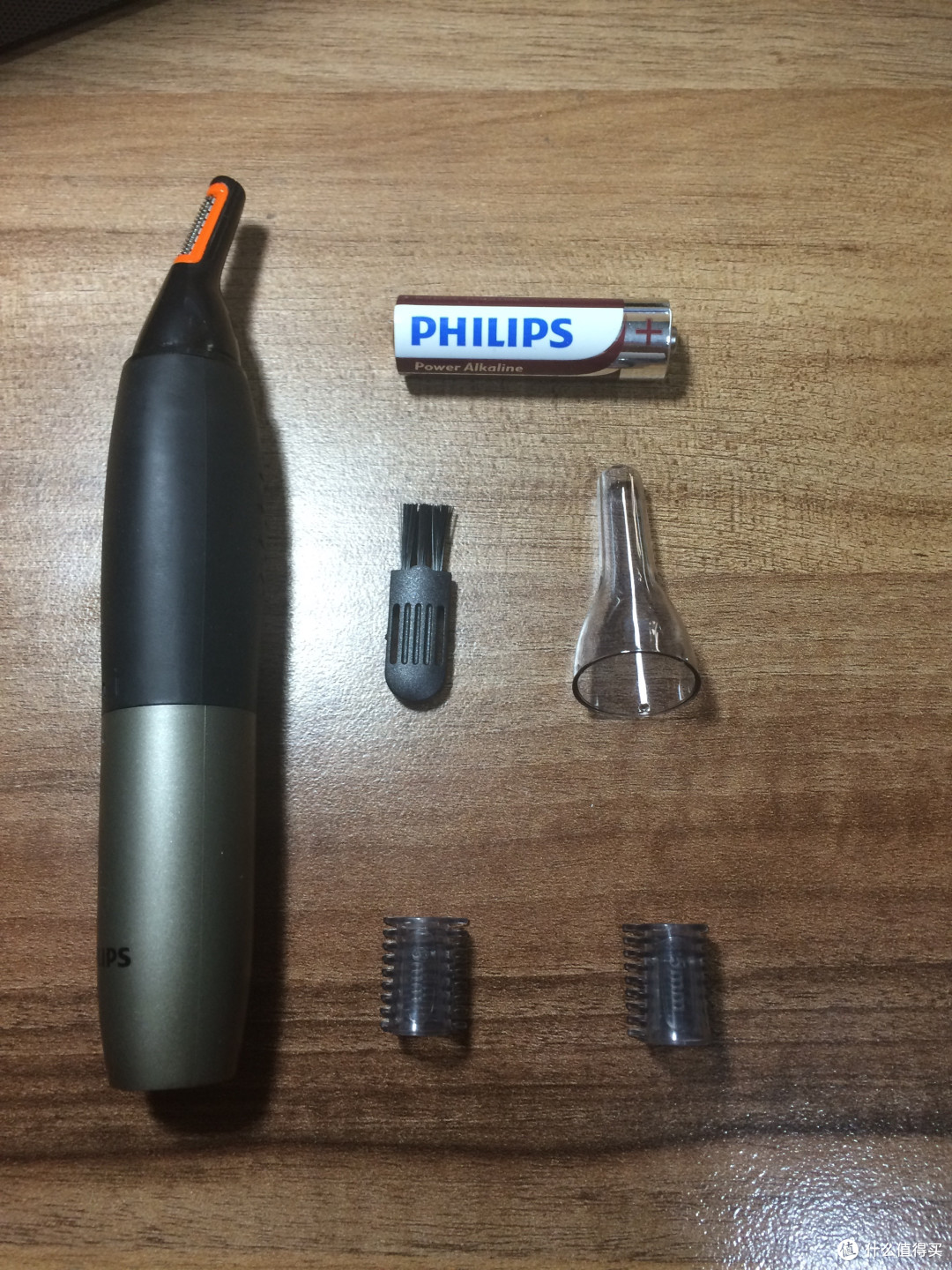 向鼻毛说NO!PHILIPS 飞利浦 NT9110 多功能毛发修剪器 开箱