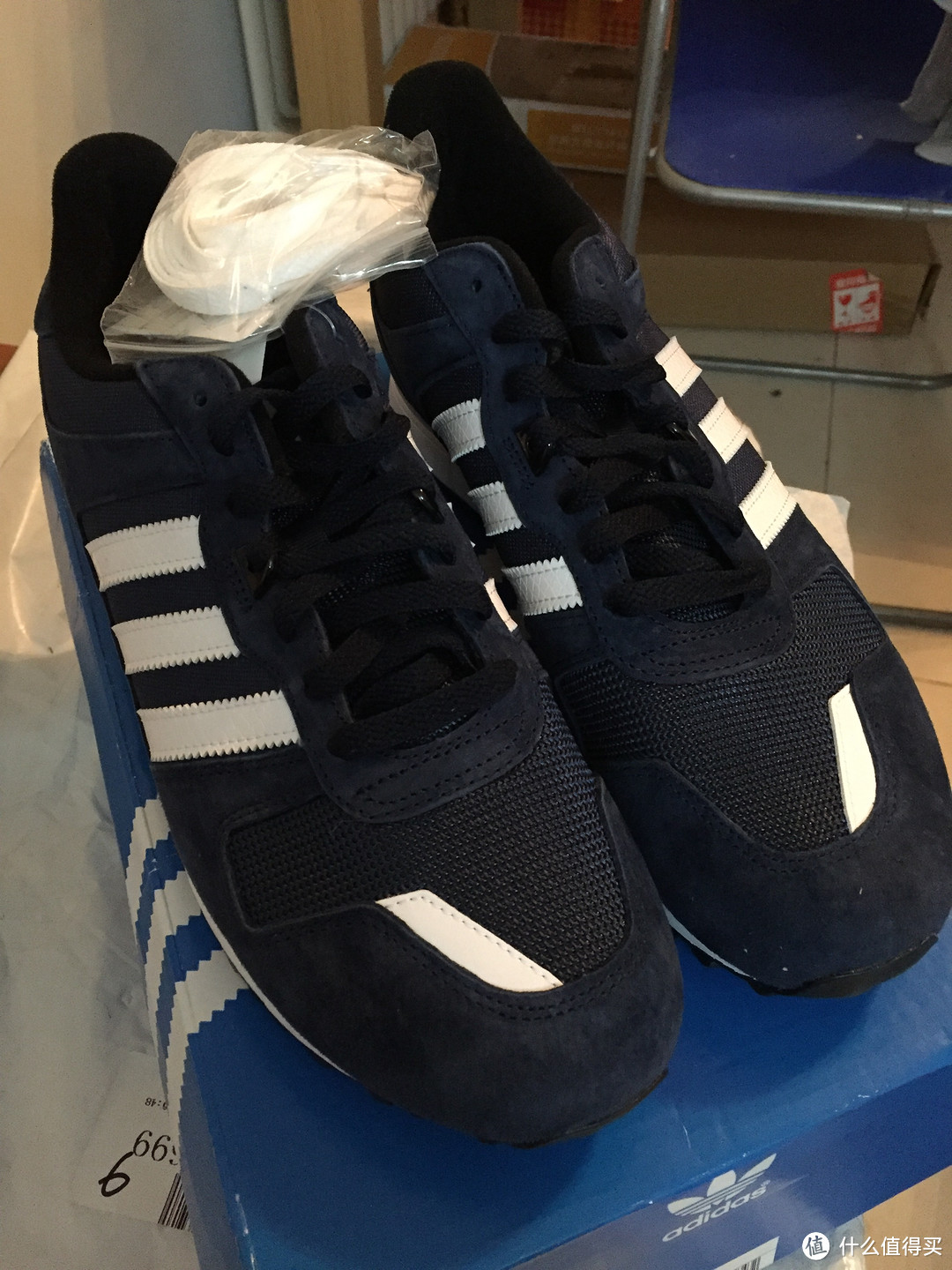 #有货自远方来#  美亚黑五战果 adidas 阿迪达斯 ZX 700 男款经典复古跑鞋开箱晒物