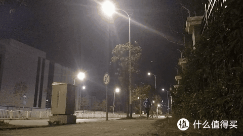 发光的心,还需沉淀:简听 发光耳机 简评