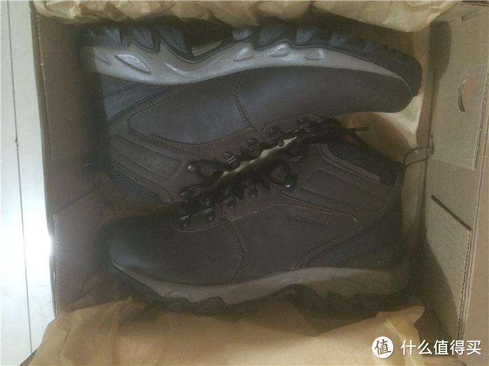 Columbia 哥伦比亚 Newton Ridge Plus II Wide Hiking Boot 男款中帮徒步鞋 开箱