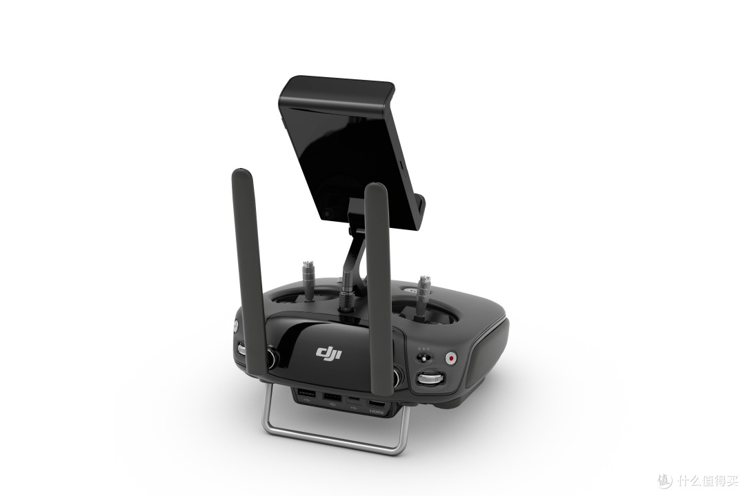 一身"黑色"尽显专业:dji 大疆 发布"悟"inspire 1 pro黑色版