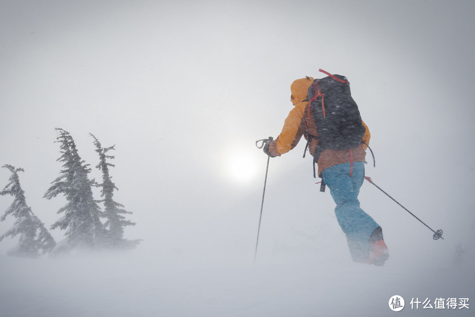 可重复使用：ARC'TERYX 始祖鸟 发布 Voltair雪崩背包