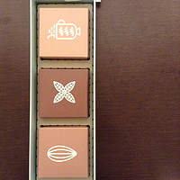 首款 COSTA 风味咖啡系列月饼礼盒