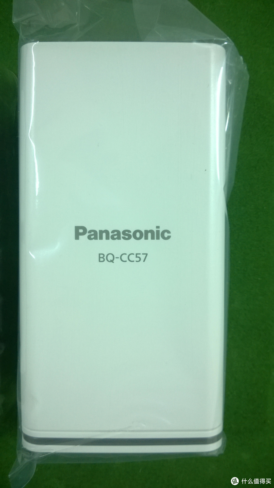 充电器中的战斗机：Panasonic 松下 BQ-CC57 充电电池套装