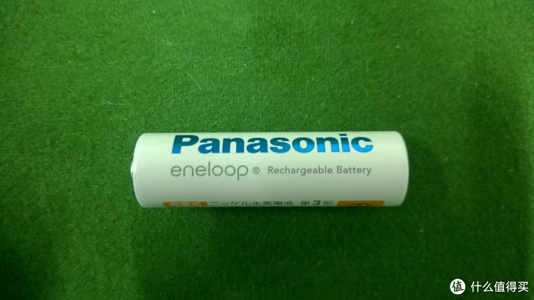 充电器中的战斗机：Panasonic 松下 BQ-CC57 充电电池套装