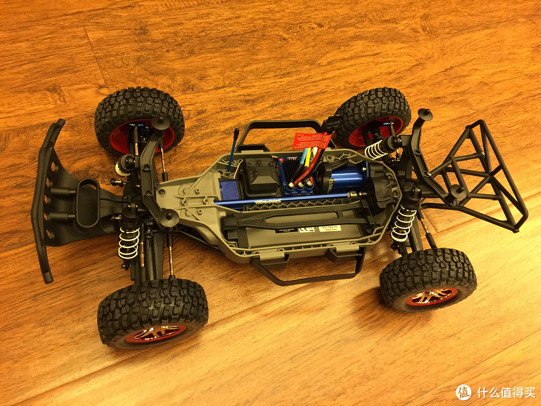 TRAXXAS slash 4X4 遥控车 开箱