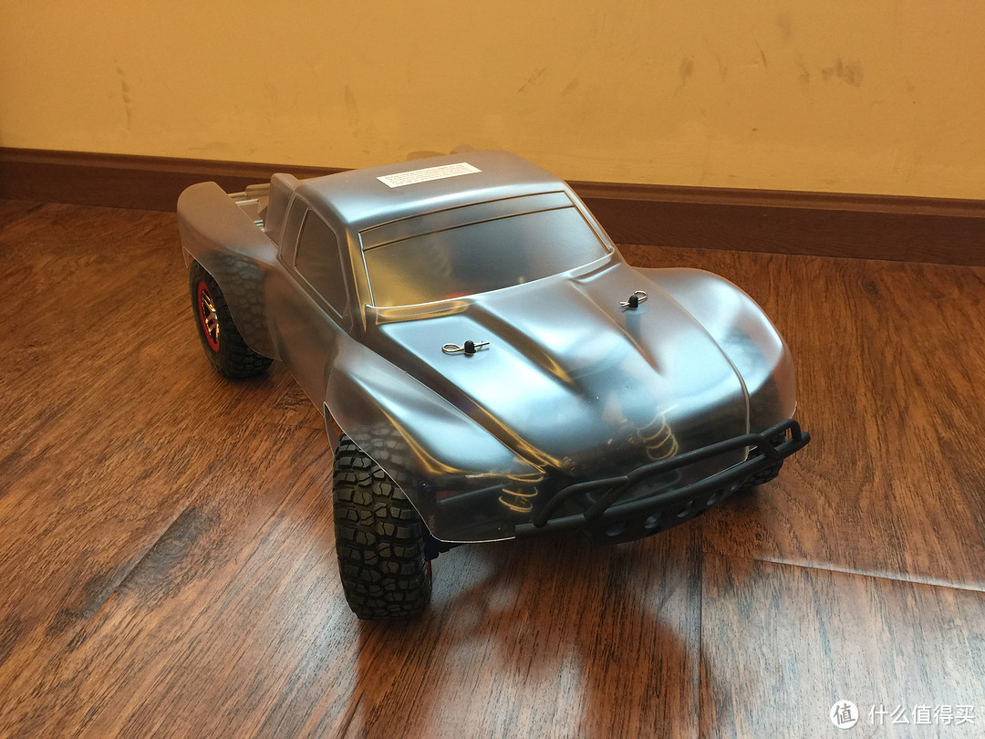 TRAXXAS slash 4X4 遥控车 开箱