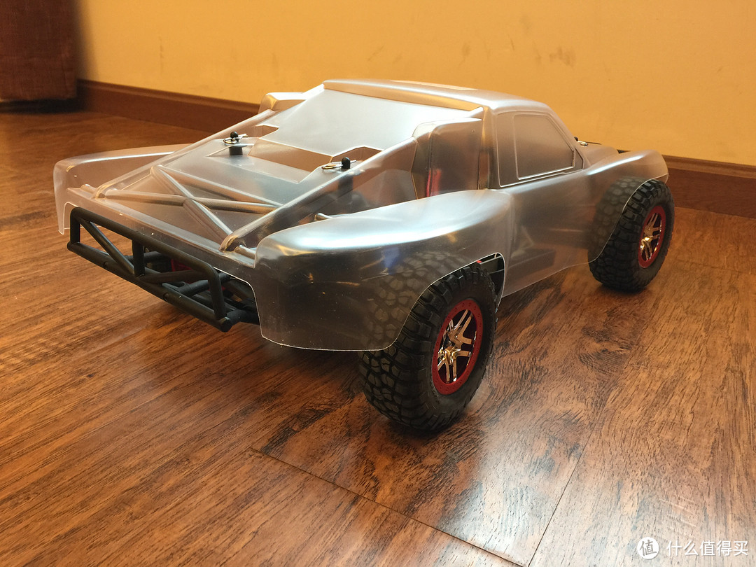 TRAXXAS slash 4X4 遥控车 开箱