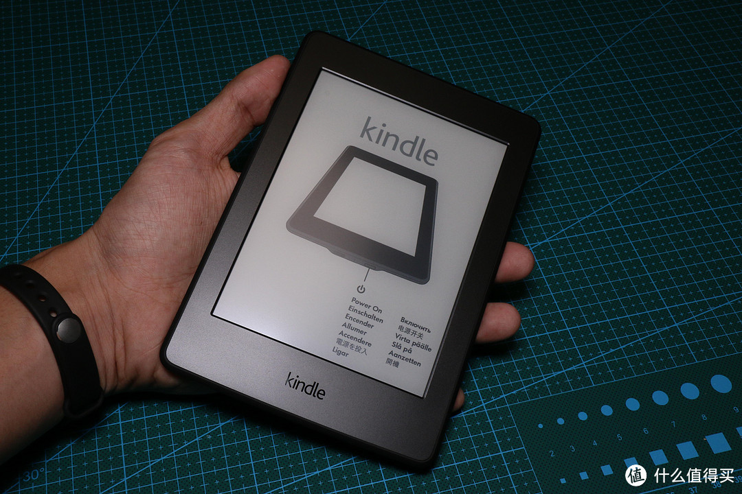 送给女友的生日礼物：Amazon 亚马逊 Kindle PaperWhite 3 电子阅读器