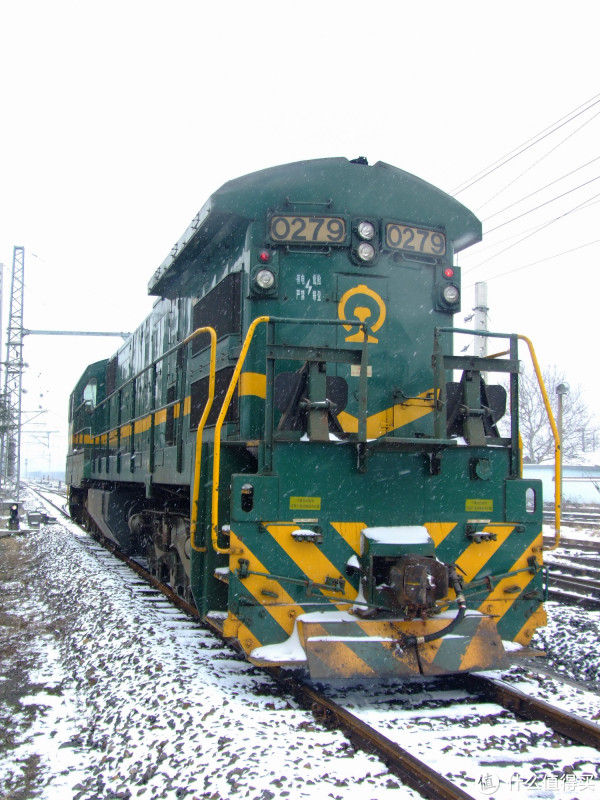 再见那一抹绿色百万城nd5ii型内燃机车25型双层硬座车厢22型软卧客