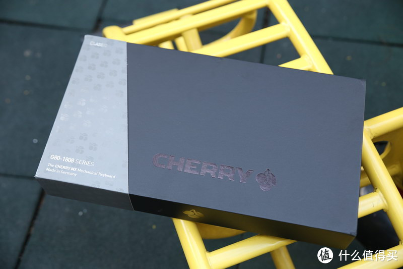 #本站首晒# 去掉军火箱之后：CHERRY 樱桃 G80-1808 灰轴限量版 开箱