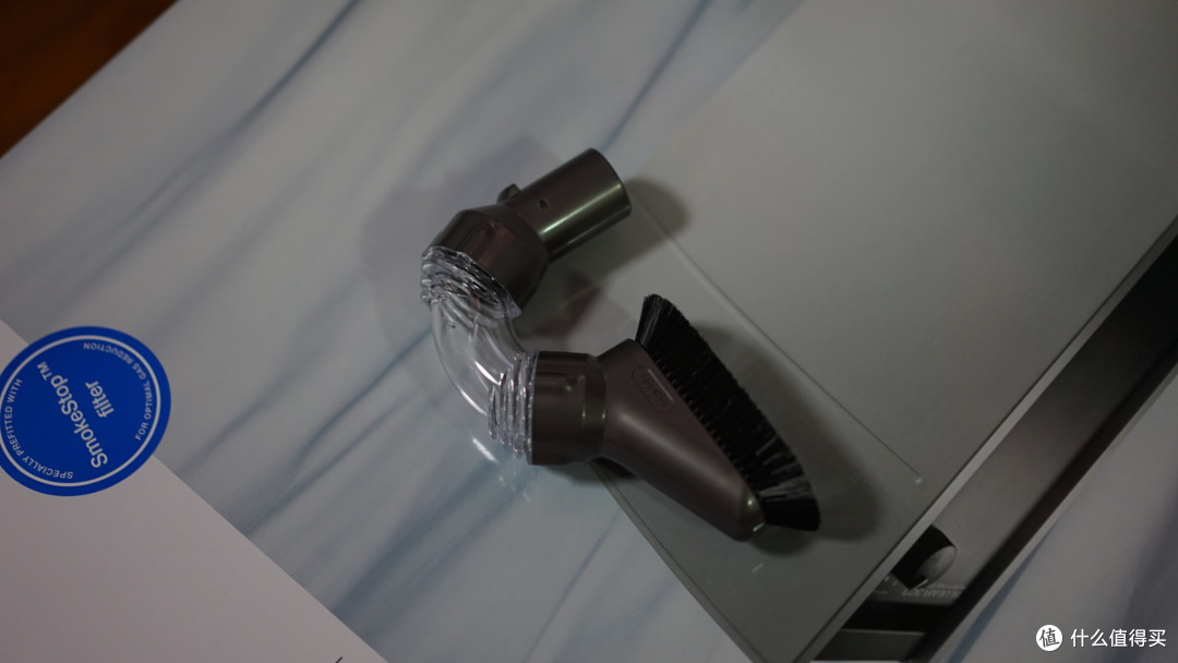不仅仅是精品工具,更是小孩好玩具:dyson 戴森 DC74手持吸尘器&BlueAir 布鲁雅尔303 空气净化器 开箱