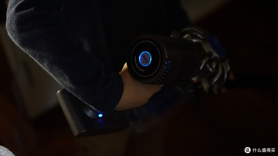 不仅仅是精品工具,更是小孩好玩具:dyson 戴森 DC74手持吸尘器&BlueAir 布鲁雅尔303 空气净化器 开箱