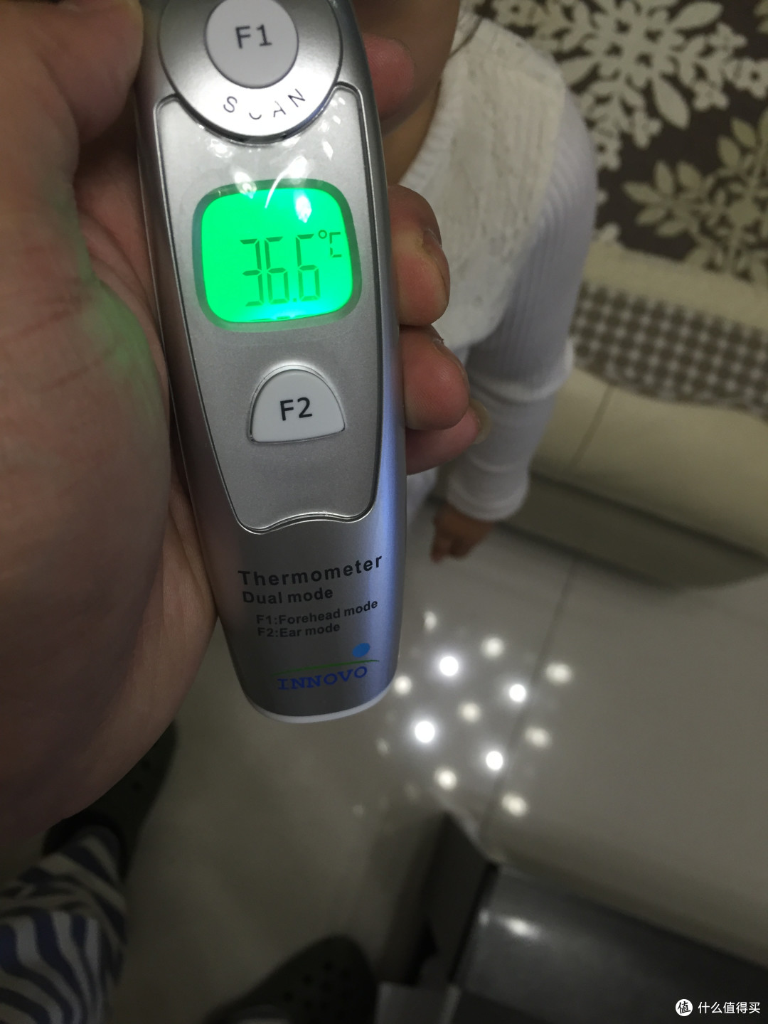 innovo额温耳温电子体温计圣诞礼盒装限量版开箱体验