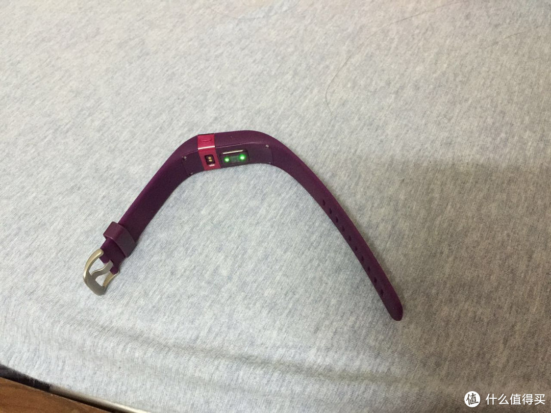 Fitbit Charge HR 与Sony Smart B-trainer的不正规使用对比