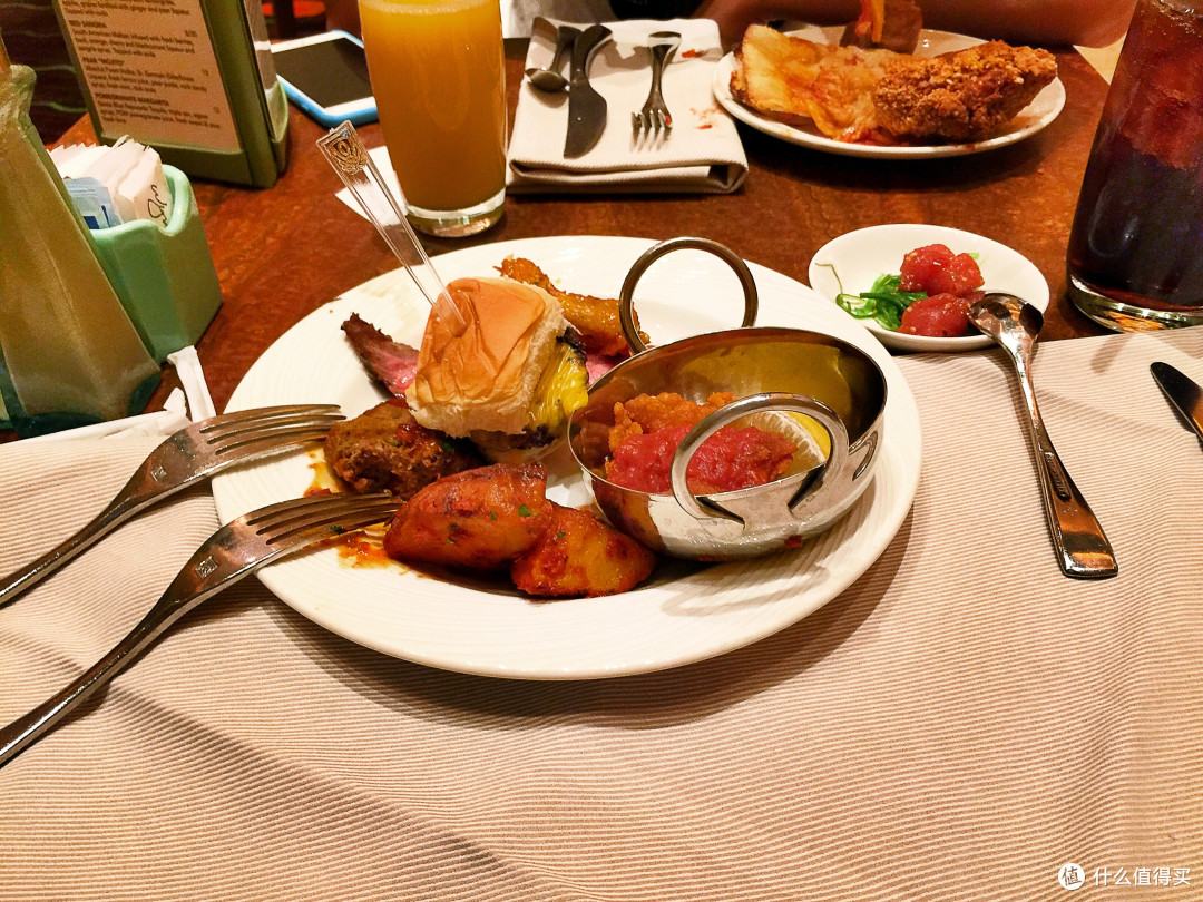 停车直奔万利自助餐