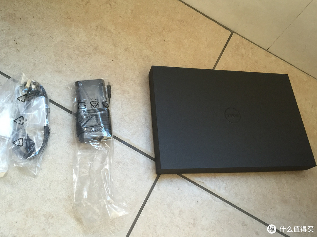 魂牵梦绕的小窄边：DELL 戴尔 XPS15 i7-6700HQ  XPS15-9550-1728 15.6英寸 笔记本电脑