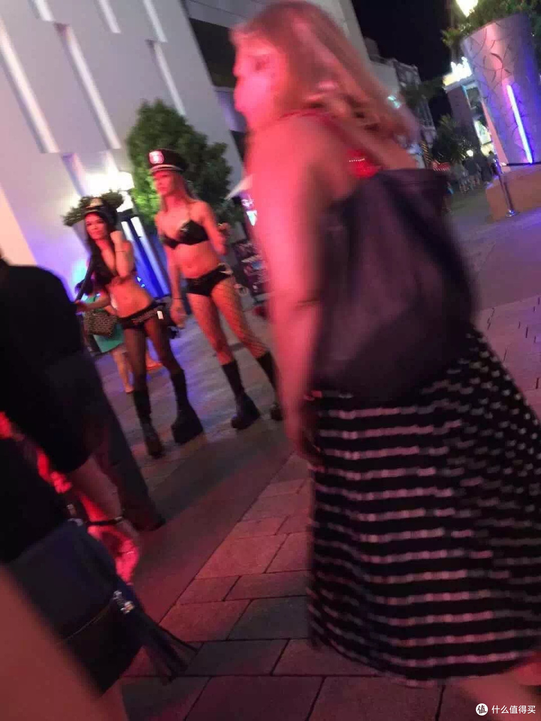 各种形态比基尼