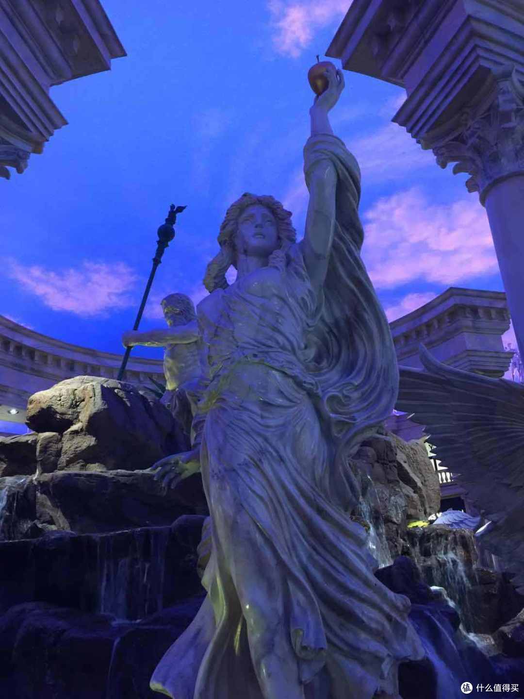 凯撒酒店购物广场大的吓人